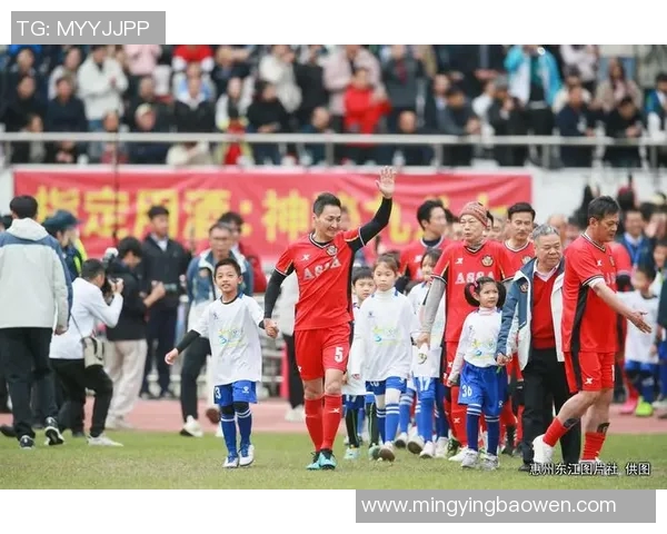 喀麦隆足球队与澳大利亚队的激烈对决展现足球魅力与团队精神